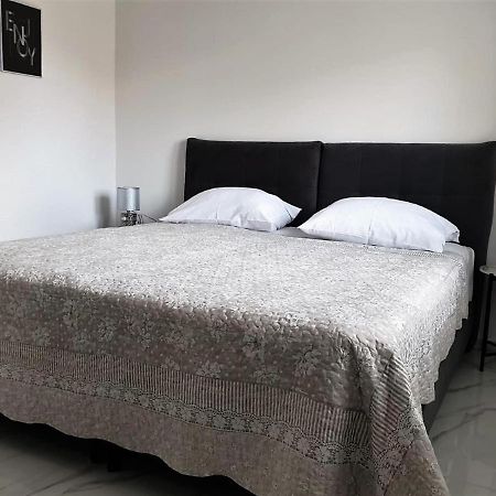 Premium Apartments Adore Novalja Zewnętrze zdjęcie
